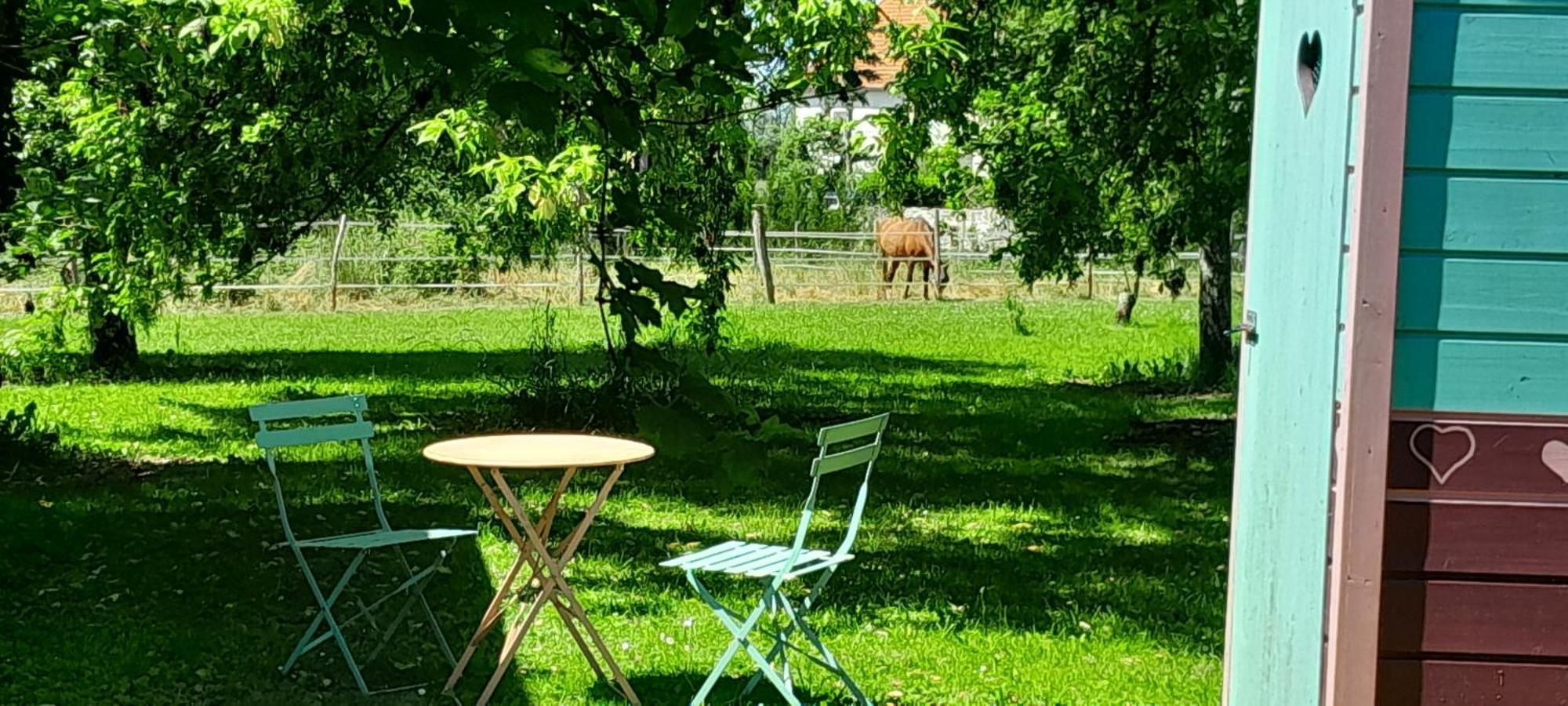 Les Roulottes Hotel Pouilly-sur-Vingeanne Luaran gambar